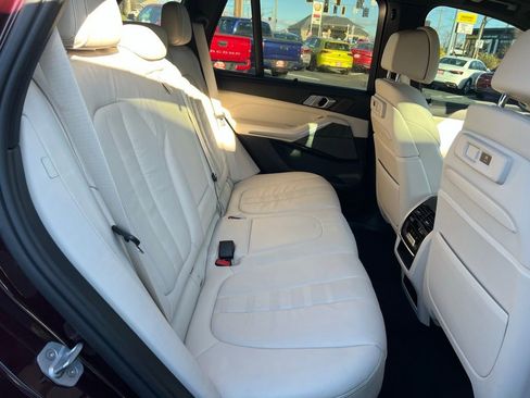 Used 2020 BMW X5 xDrive40i w/ Executive Package image 39
