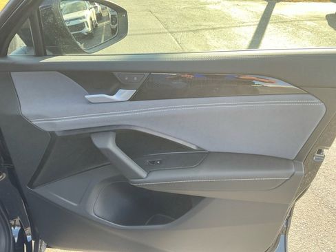 New 2026 Volkswagen Tiguan SE image 30