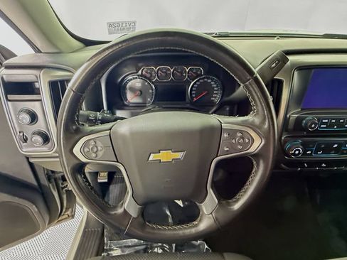 Used 2018 Chevrolet Silverado 1500 LT AWD/4WD image 12