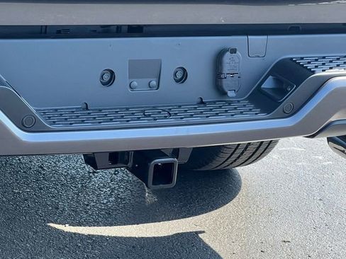 New 2026 RAM 1500 Big Horn AWD/4WD image 7