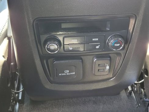 Certified 2024 Buick Enclave Premium image 21