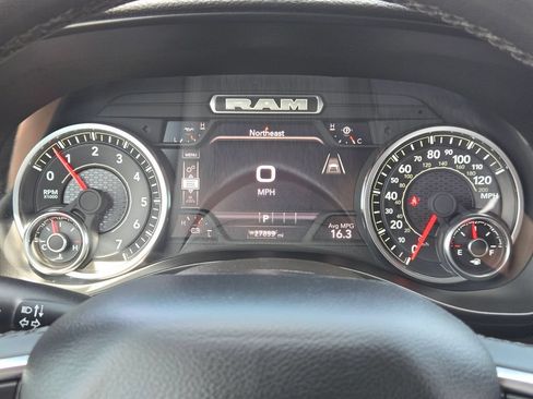 Used 2025 RAM 1500 Laramie w/ Laramie Southwest Edition AWD/4WD image 17