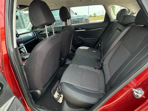 Used 2023 Kia Seltos S FWD image 4