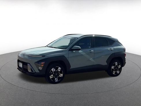 Used 2025 Hyundai Kona SEL image 8
