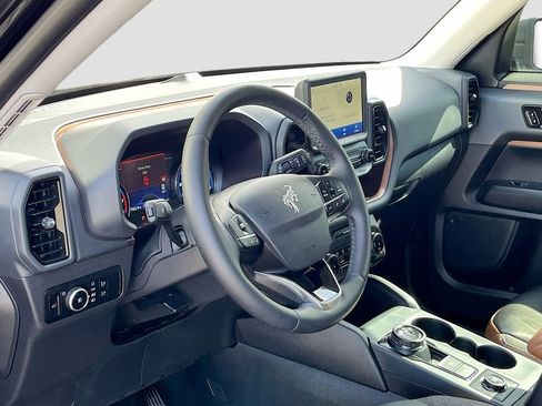 Used 2024 Ford Bronco Sport Outer Banks image 9