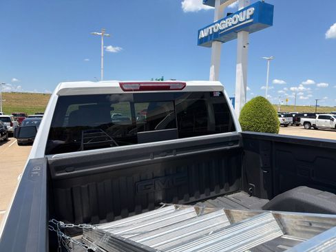 Used 2025 GMC Sierra 1500 Elevation w/ Elevation Premium Package AWD/4WD image 7