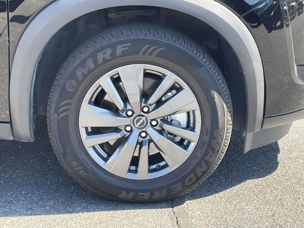 Used 2024 Nissan Pathfinder SV AWD/4WD image 10