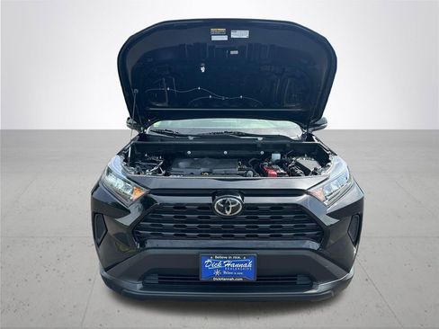 Used 2019 Toyota RAV4 LE w/ Carpet Mat Package AWD/4WD image 4