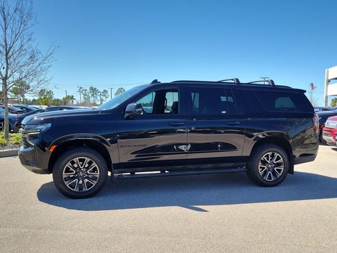 Used 2021 Chevrolet Suburban Z71 w/ Luxury Package image 6