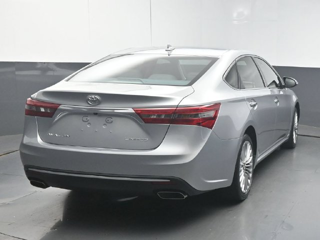 Used 2016 Toyota Avalon Limited w/ Toyota Safety Sense Package FWD image 7