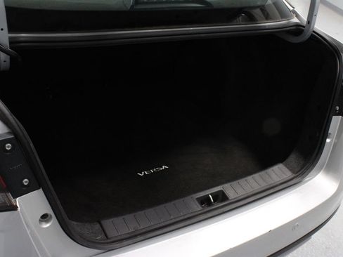 Certified 2024 Nissan Versa SR FWD image 12