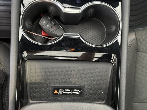 Used 2024 Chevrolet Blazer EV RS RWD image 16