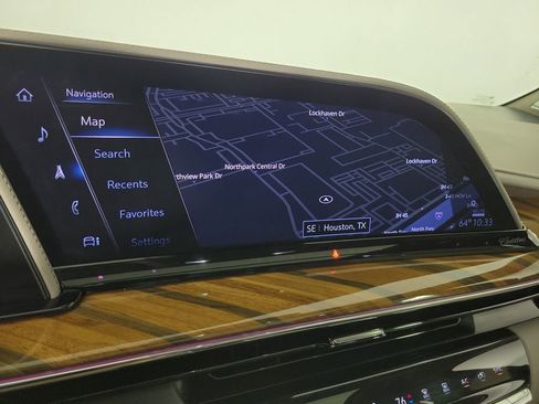 Certified 2024 Cadillac Escalade ESV Sport Platinum w/ LPO, Floor Liner Package AWD/4WD image 27