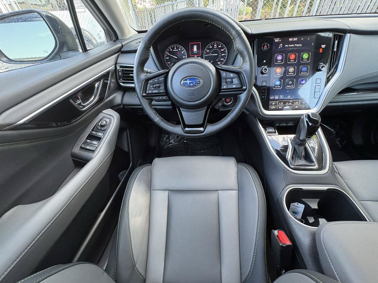 Used 2025 Subaru Outback Onyx Edition AWD/4WD image 5
