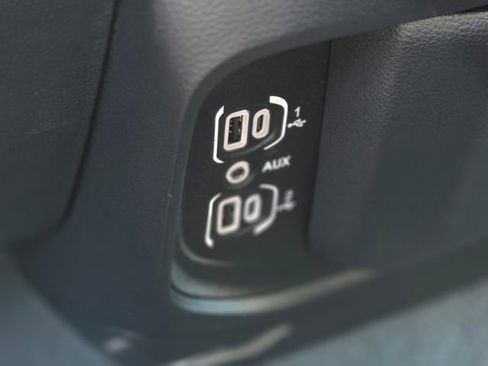 Used 2023 RAM 1500 Big Horn image 30