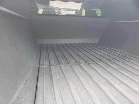 Used 2025 Tesla Cybertruck AWD Crew Cab image 15