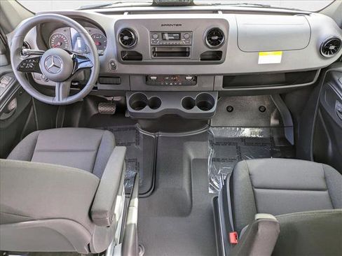 New 2025 Mercedes-Benz Sprinter 2500 image 14