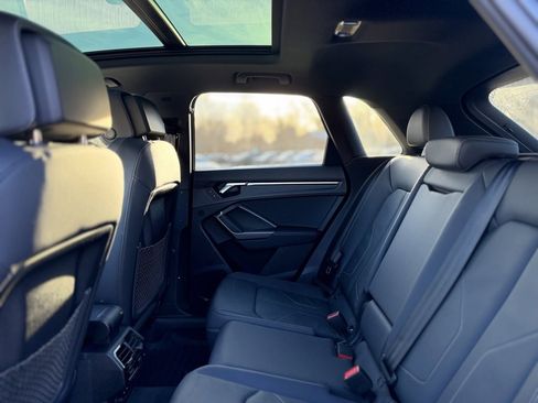 Certified 2025 Audi Q3 2.0T Premium w/ Convenience Package image 21