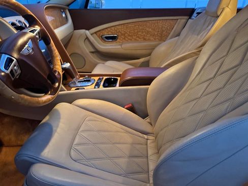 Used 2013 Bentley Continental GT image 21