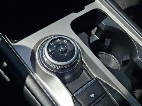 Used 2020 Ford Explorer XLT AWD/4WD image 30