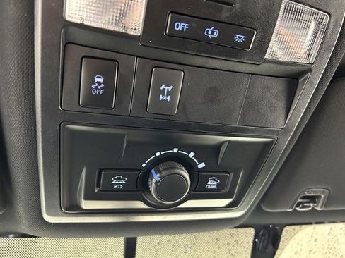 Used 2017 Toyota Tacoma TRD Off-Road w/ Tow Package (A/T) image 27