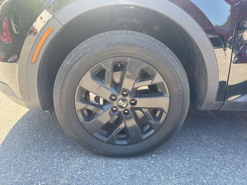 Used 2021 Kia Sorento S image 21