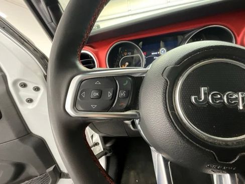 Used 2023 Jeep Gladiator Rubicon w/ Cold Weather Group AWD/4WD image 17