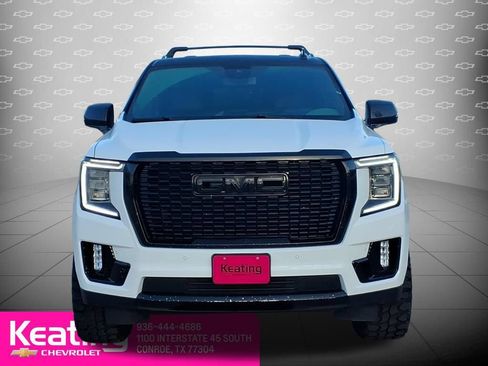 Used 2024 GMC Yukon XL Denali AWD/4WD image 10