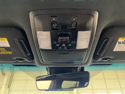 Used 2022 Lexus GX 460 Premium w/ Premium Package image 21