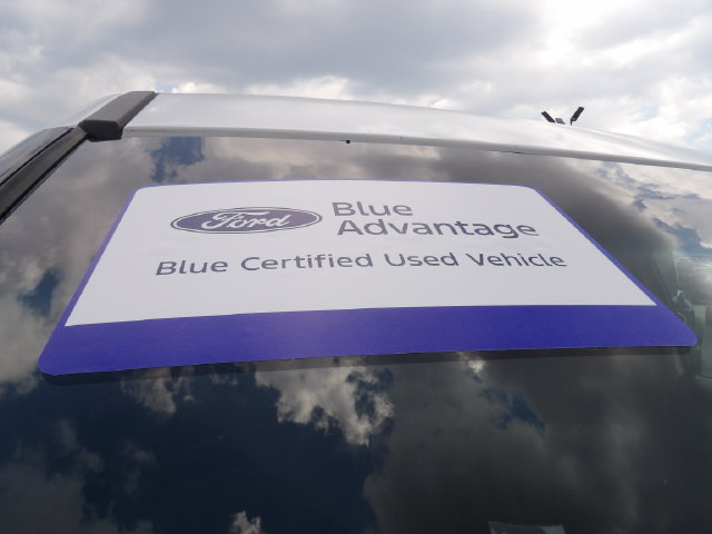 Certified 2019 Ford Explorer XLT w/ Equipment Group 201A FWD image 11
