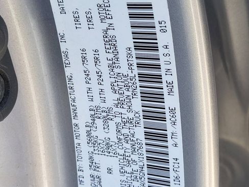 Used 2020 Toyota Tacoma SR5 w/ SR5 Appearance Package (SM) image 33