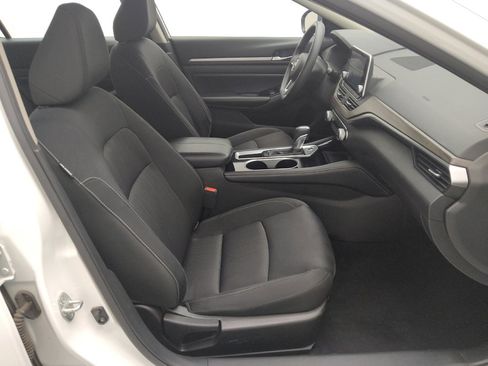 Used 2023 Nissan Altima 2.5 SV image 21