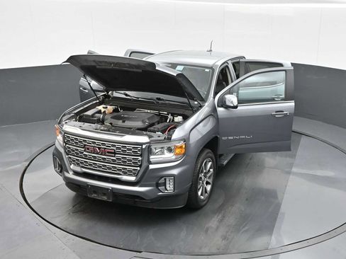 Used 2022 GMC Canyon Denali image 32