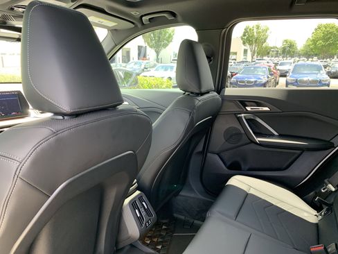 Used 2025 BMW X1 xDrive28i w/ Technology Package image 34