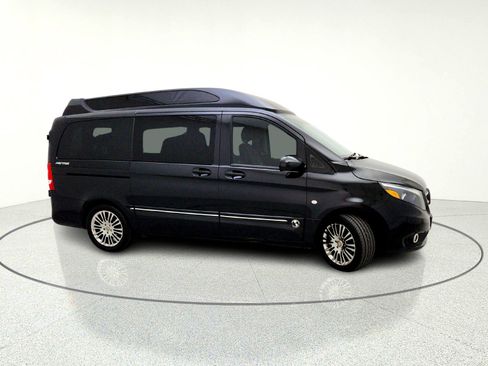 Used 2019 Mercedes-Benz Metris Passenger image 6