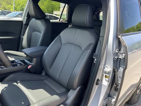 New 2026 Subaru Outback Touring AWD/4WD image 23