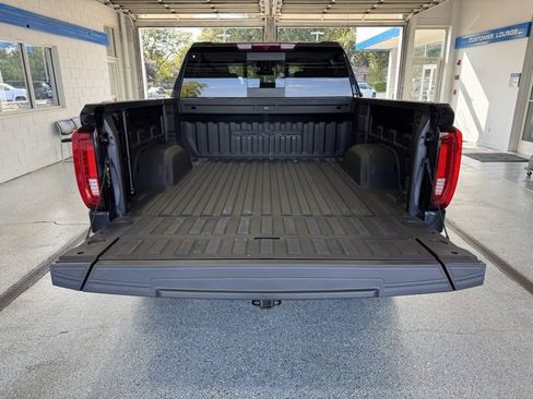 Used 2022 GMC Sierra 1500 Denali image 11