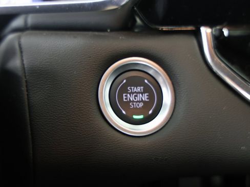 New 2025 GMC Canyon Elevation w/ Convenience Package image 21