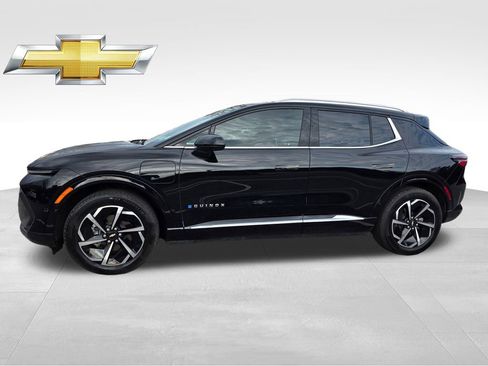 Used 2025 Chevrolet Equinox EV LT image 3