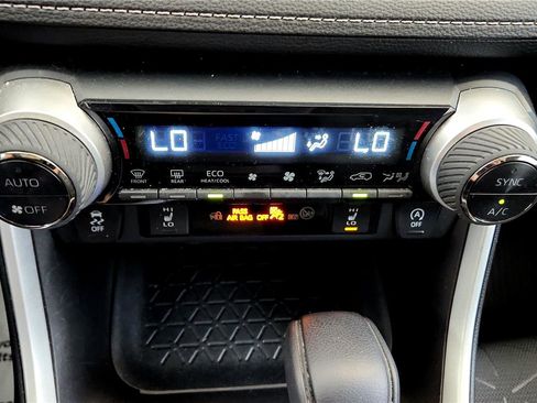 Certified 2023 Toyota RAV4 XLE w/ Convenience Package AWD/4WD image 31