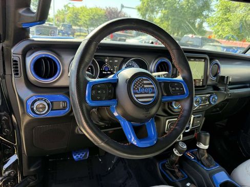 Used 2023 Jeep Gladiator Mojave w/ LED Lighting Group AWD/4WD image 3