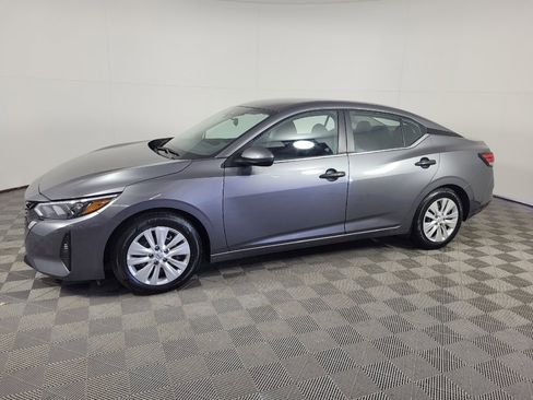 Used 2025 Nissan Sentra S FWD image 2