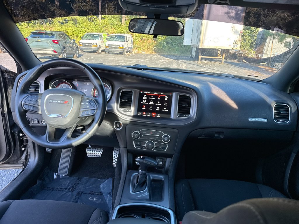 Used 2023 Dodge Charger SXT RWD image 31