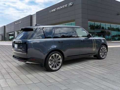 New 2026 Land Rover Range Rover Long Wheelbase SE AWD/4WD image 5