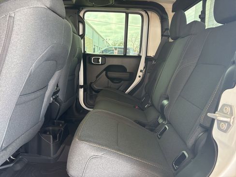 New 2026 Jeep Gladiator Sport image 22