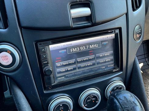 Used 2014 Nissan 370Z Touring w/ Sport Package image 20