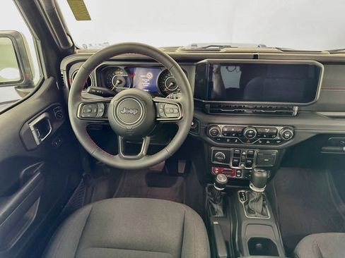 Used 2024 Jeep Wrangler Unlimited Rubicon w/ Technology Group AWD/4WD image 28