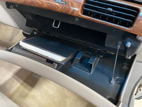 Used 2000 Buick Le Sabre Custom w/ Luxury Opt Pkg image 23