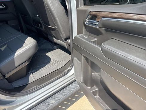 Used 2024 Chevrolet Silverado 1500 LT Trail Boss w/ LT Trail Boss Premium Package AWD/4WD image 16