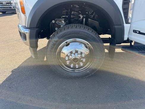 New 2026 Ford F550 4x4 Crew Cab image 15